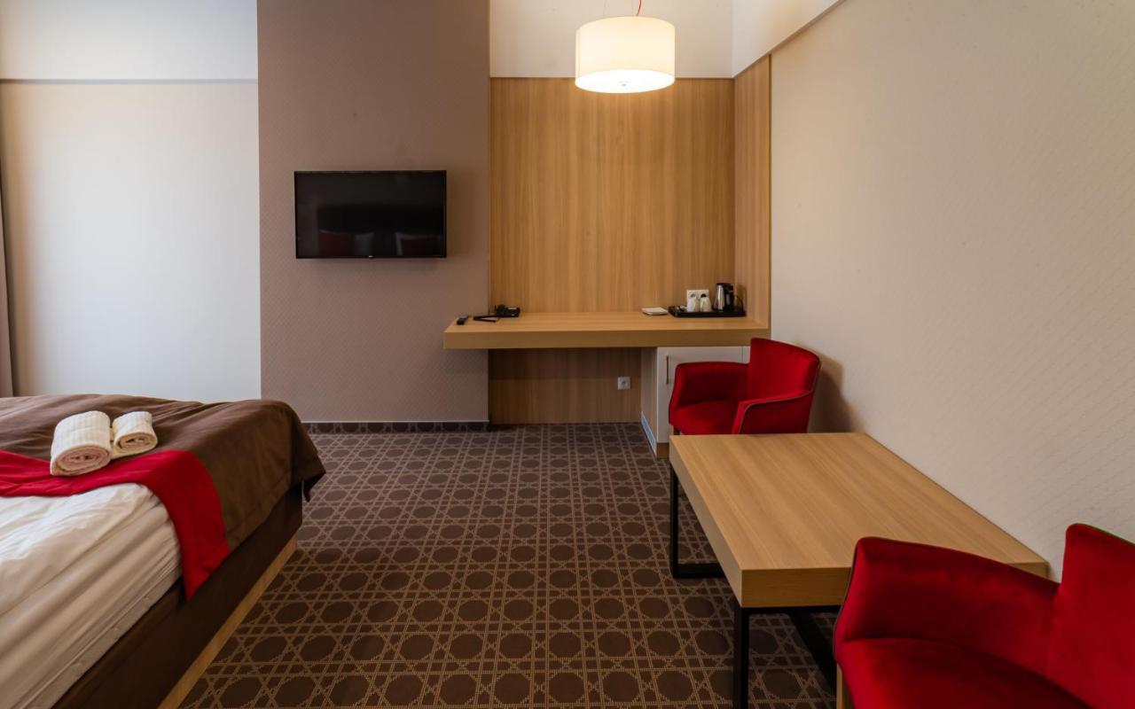 Hotel Nad Czernica Czarne  Екстериор снимка