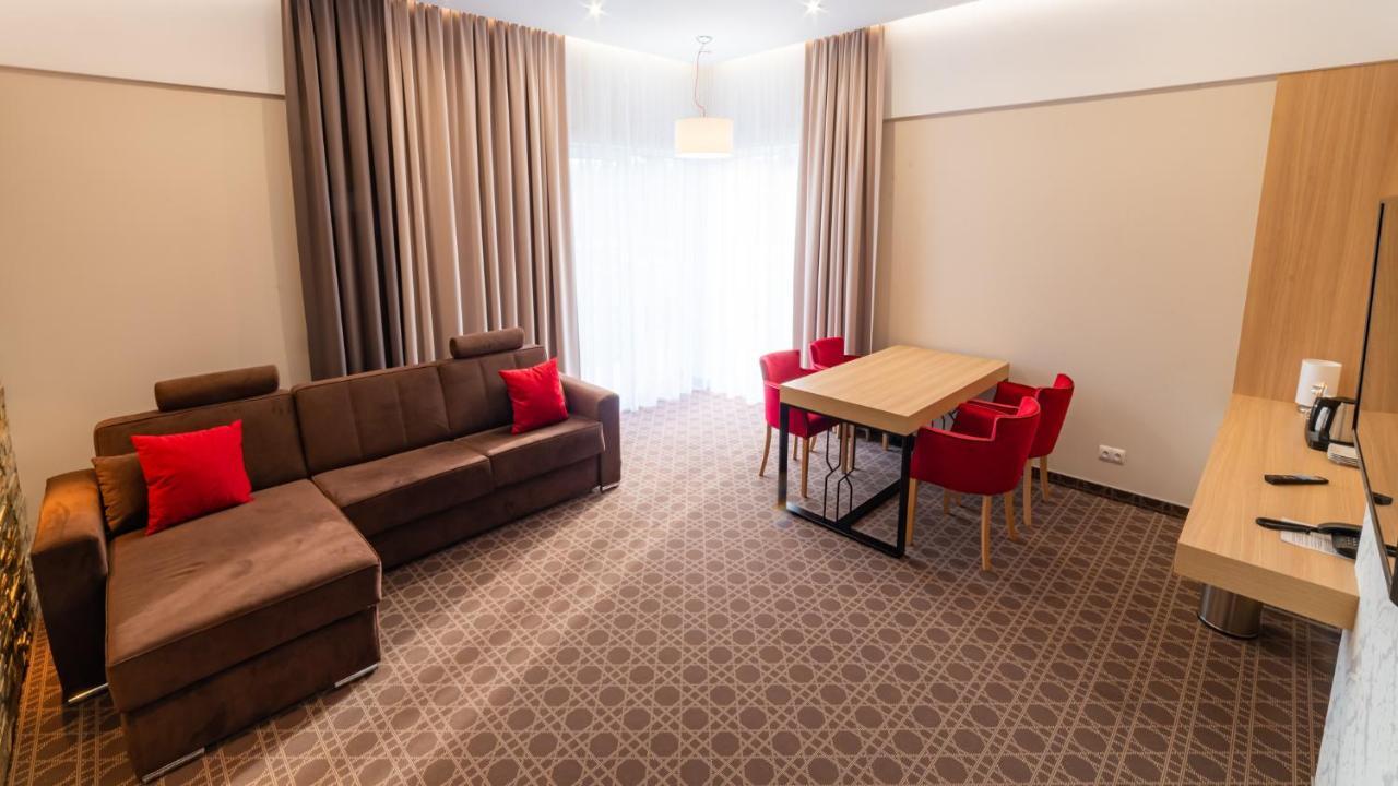 Hotel Nad Czernica Czarne  Екстериор снимка