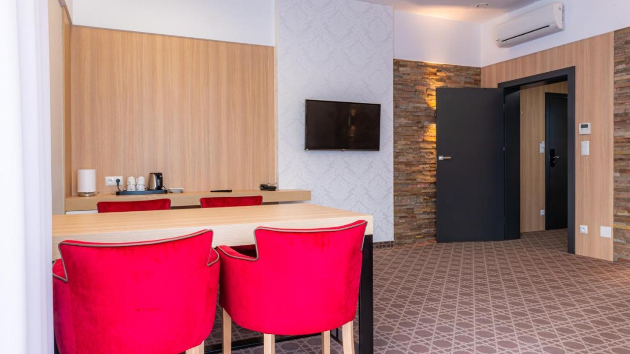 Hotel Nad Czernica Czarne  Екстериор снимка