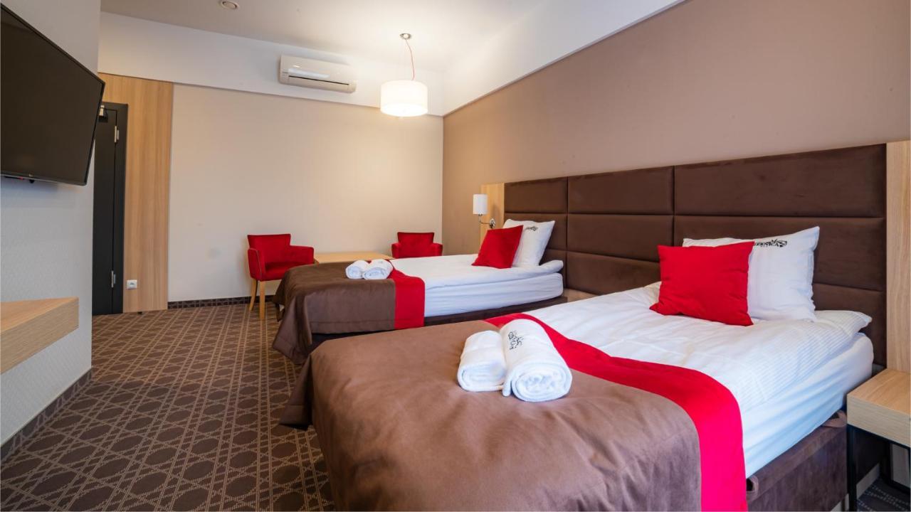 Hotel Nad Czernica Czarne  Екстериор снимка
